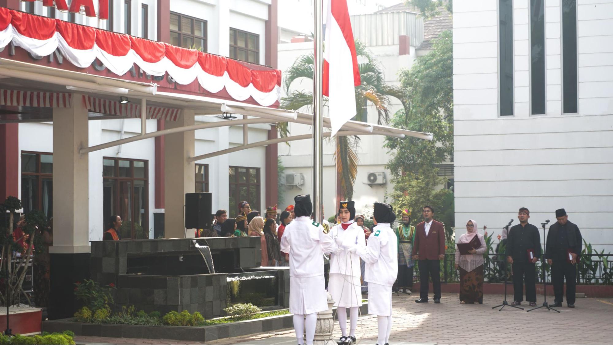 Thumbnail Artikel Unsika Rayakan HUT RI ke-79 dengan Upacara Khidmat dan Penuh Makna