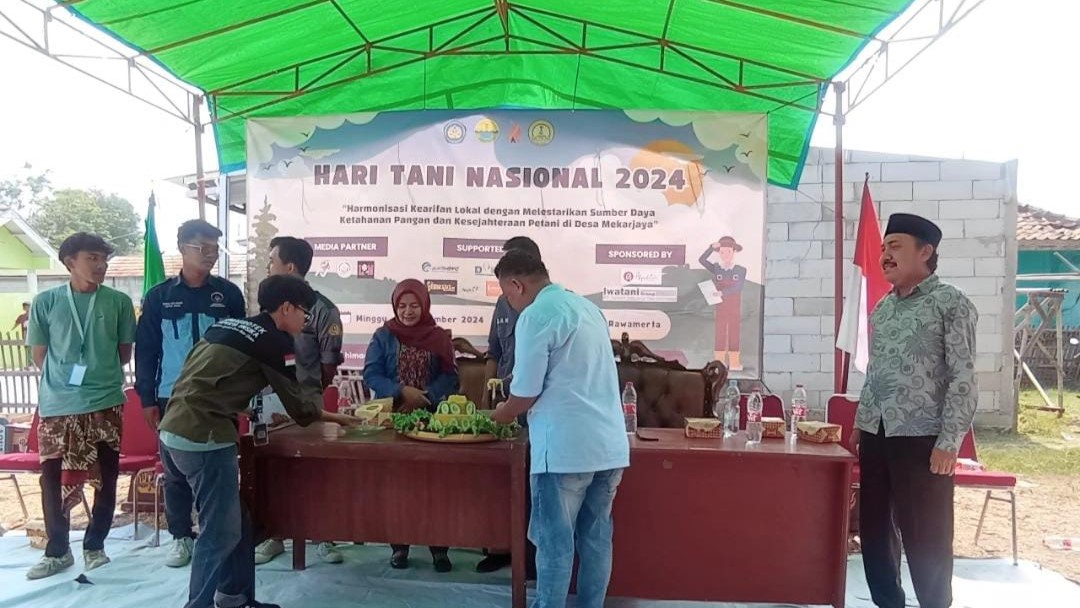 Thumbnail Artikel Peringati Hari Tani Nasional, Hima Agroteknologi Adakan Kegiatan Hari Tani di Desa Mekarjaya