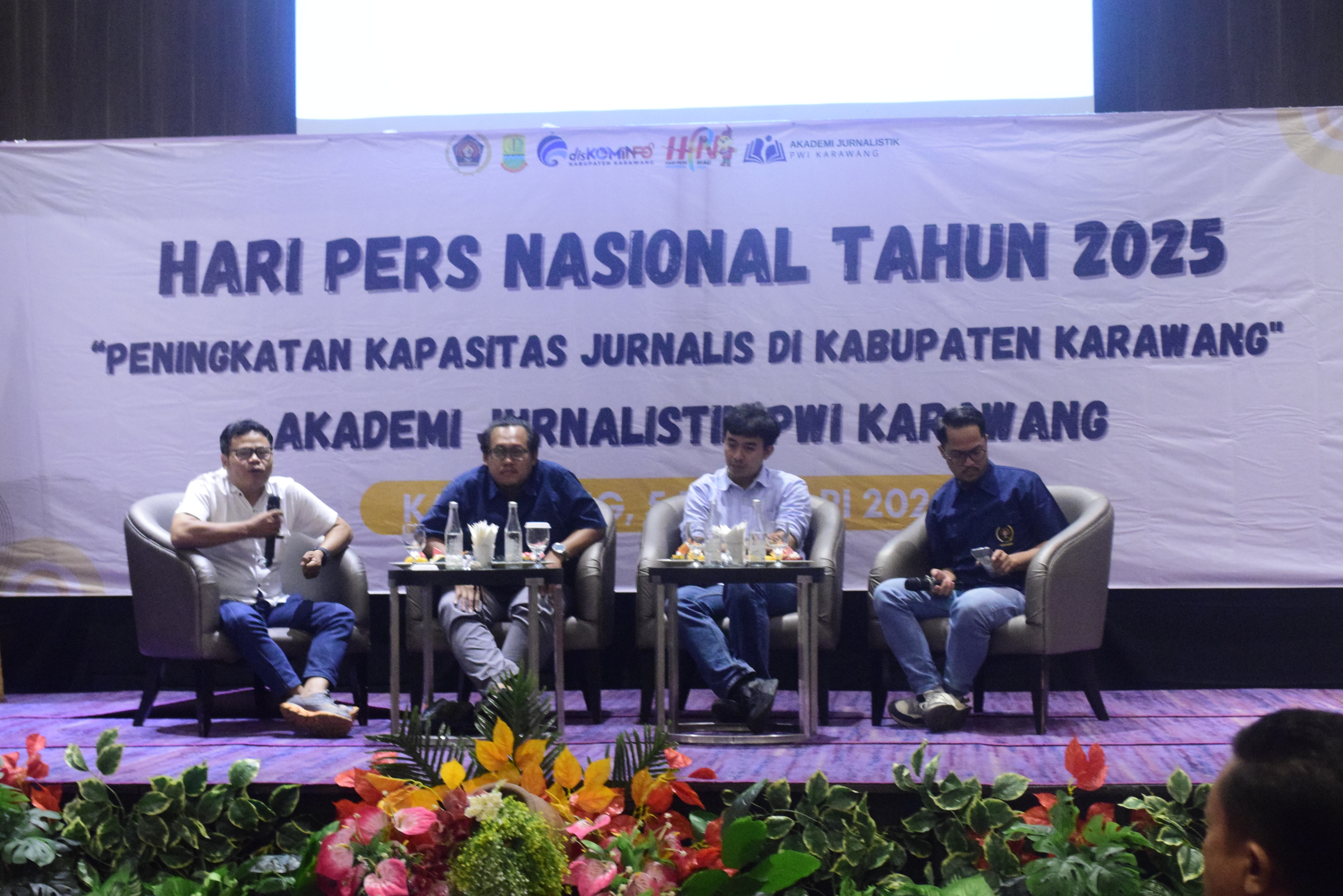 Thumbnail Artikel PWI Karawang Kenalkan Akademi Jurnalistik pada HPN 2025