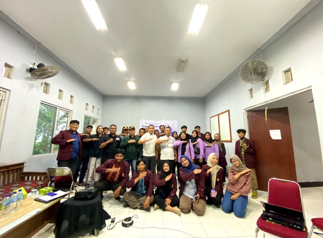 Thumbnail Artikel Upaya Meningkatkan Pemahaman UMKM, Tim KKN Unsika Desa Kalisari Menggelar Seminar dan Workshop