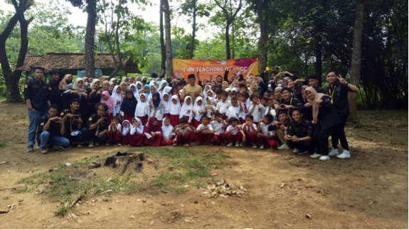 Thumbnail Artikel UKM ULCC Unsika Lakukan Kegiatan Pembelajaran di SDN Wanajaya III