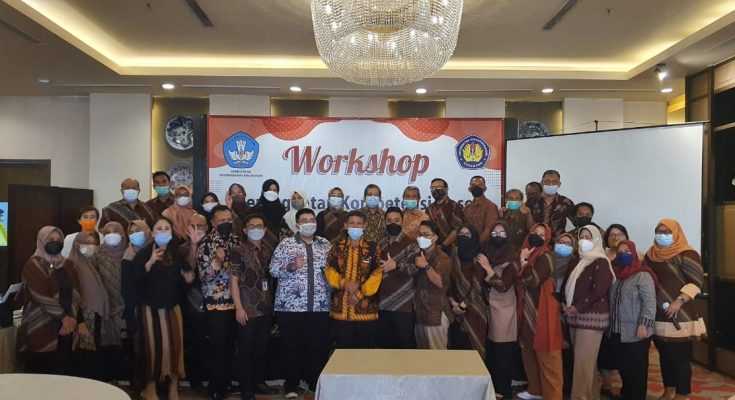Thumbnail Artikel Fisip Laksanakan Workshop Peningkatan Kompetensi Dosen dan Tendik